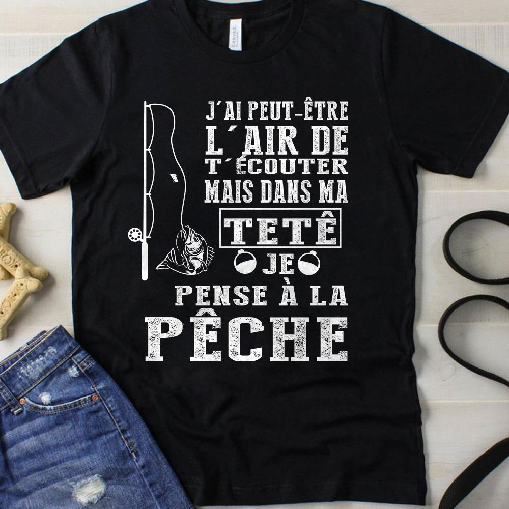 T-shirt noir humour pêcheur lettrage blanc pensées partant vers la pêche silhouette canne, vue de face
