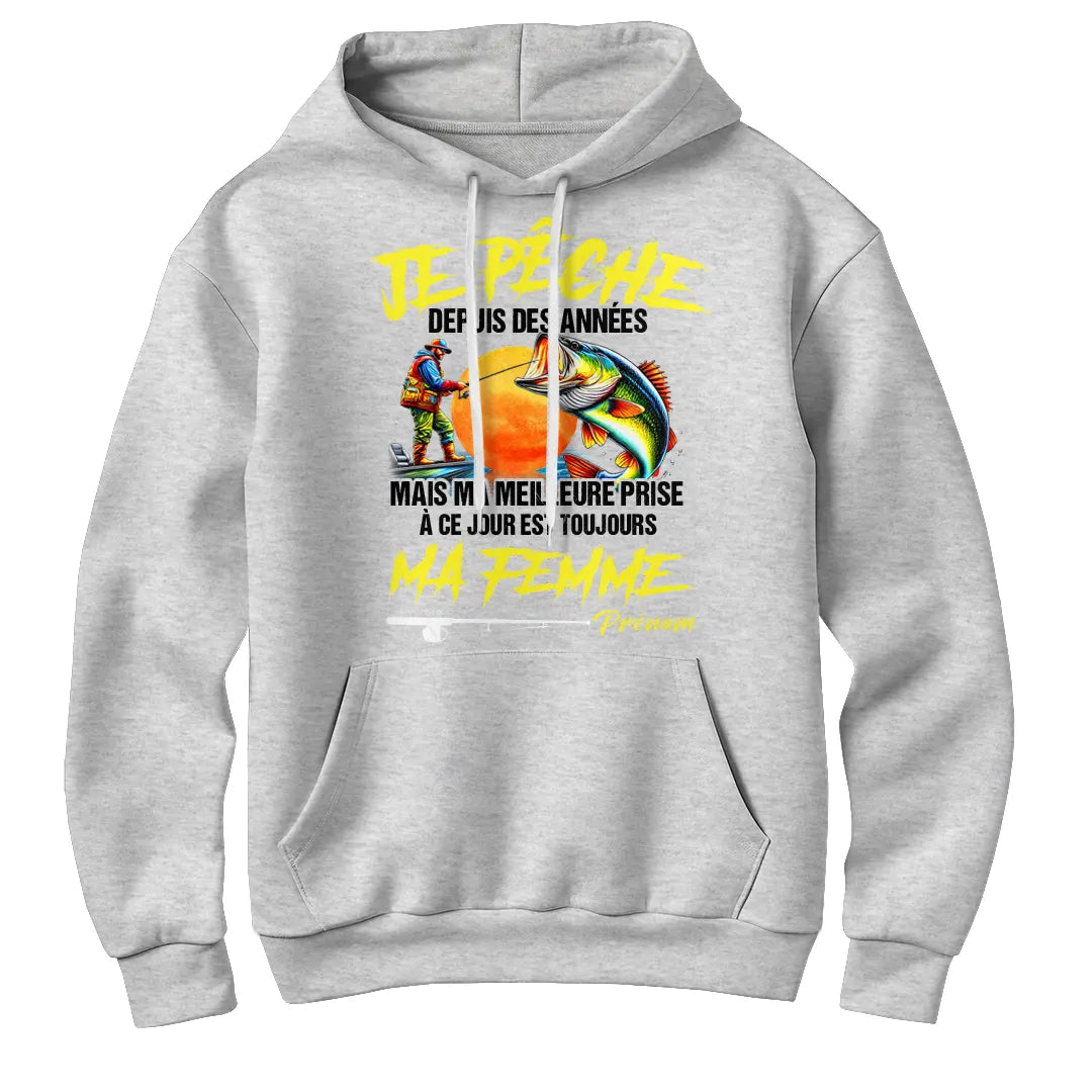 Sweat à capuche pêcheur humour noir avec design poisson coloré et inscription humoristique mariage