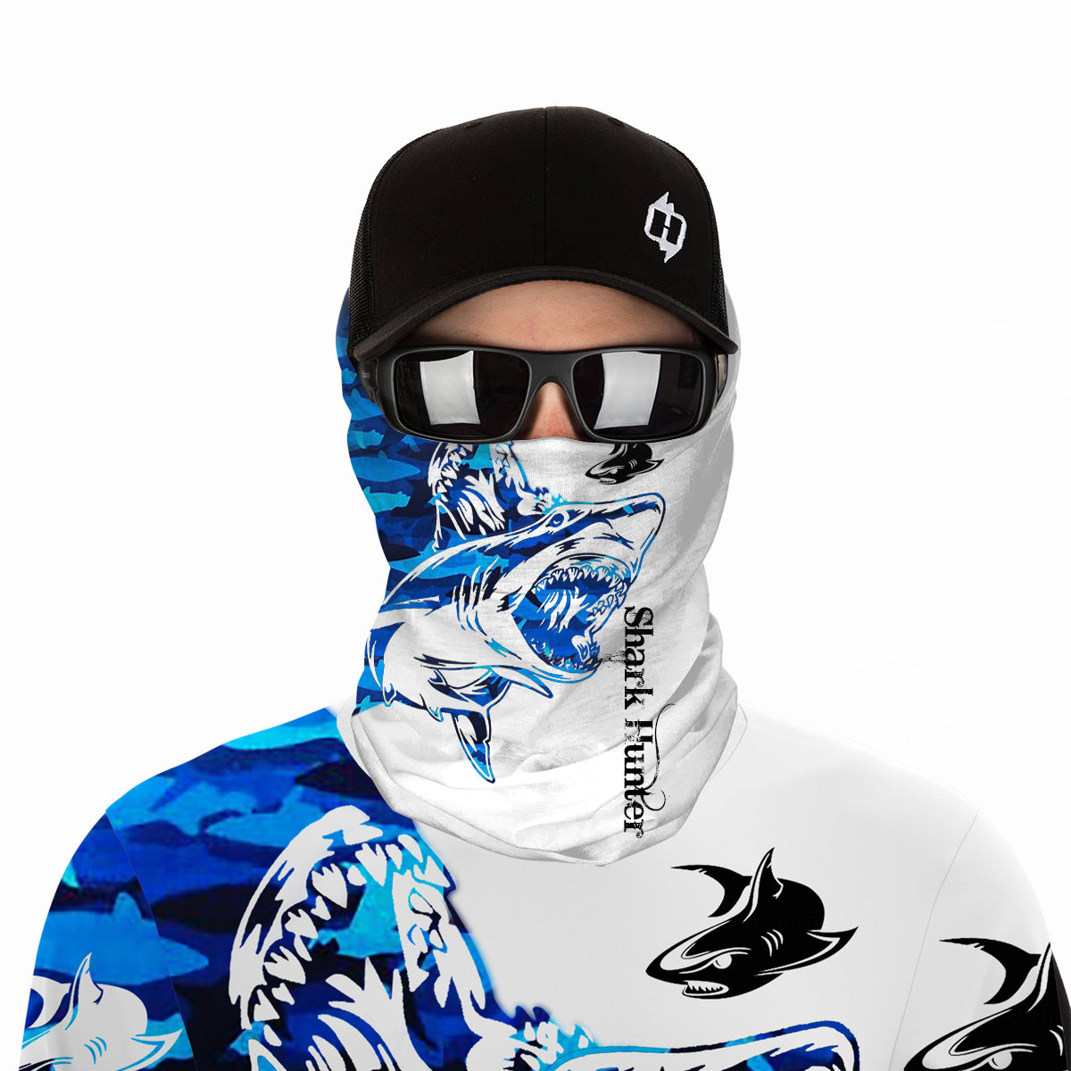 Cagoule UV pêche requin Shark Hunter bleu marine prénom personnalisé portée pêcheur, vue visage