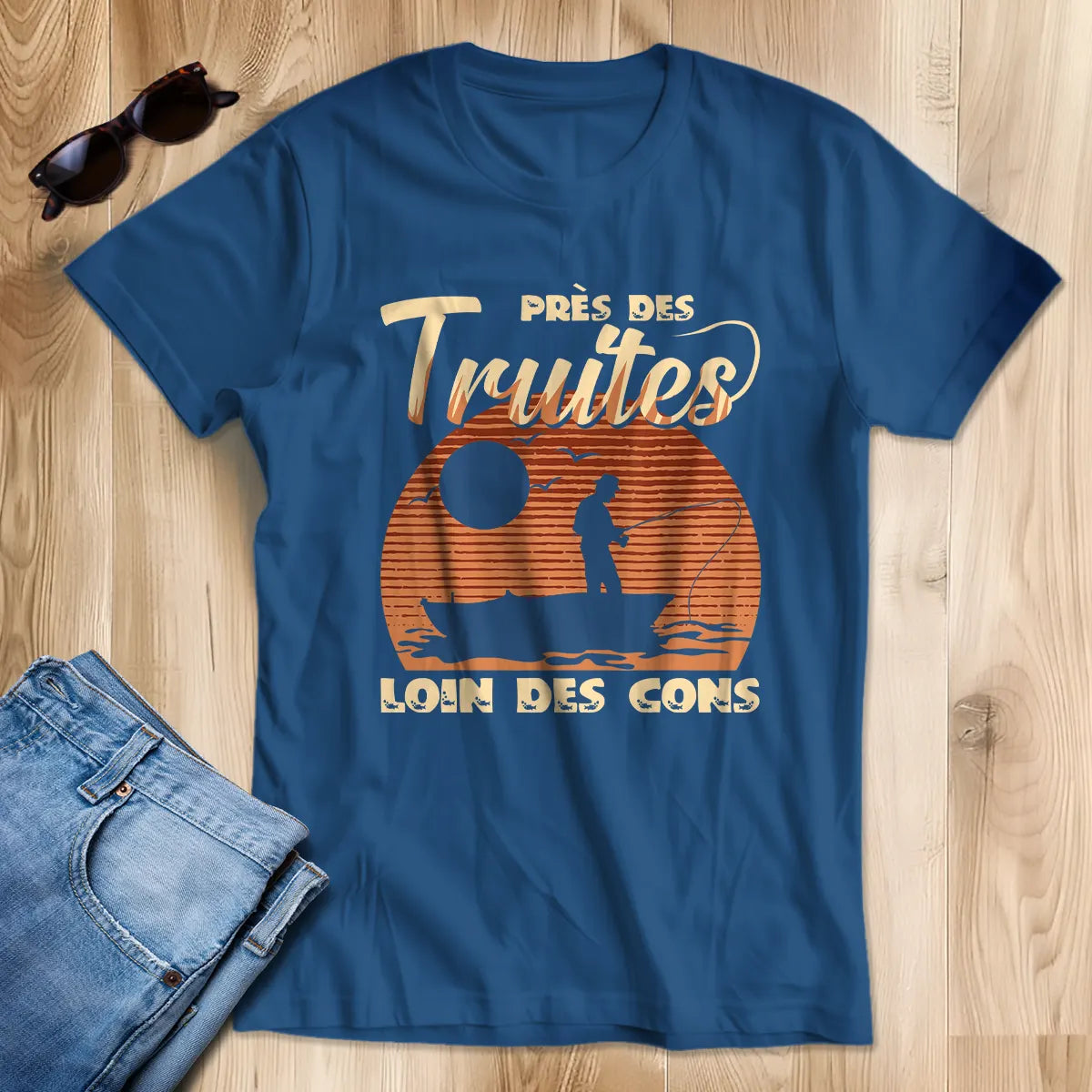 T-shirt vintage pêche truite homme bleu marine illustration pêcheur silhouette coucher de soleil cadeau humour
