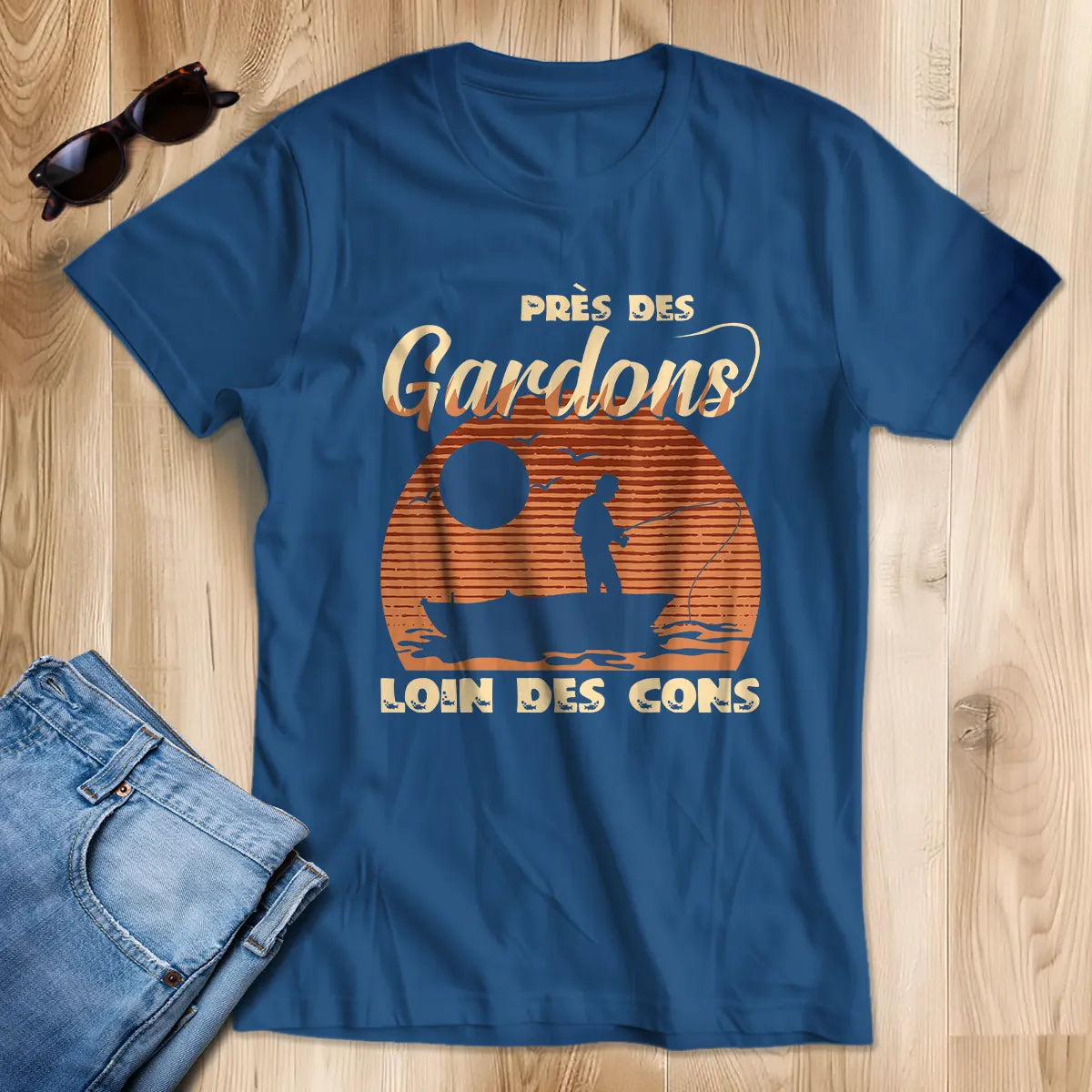 T-shirt vintage pêche gardon homme bleu marine illustration pêcheur silhouette coucher de soleil cadeau humour