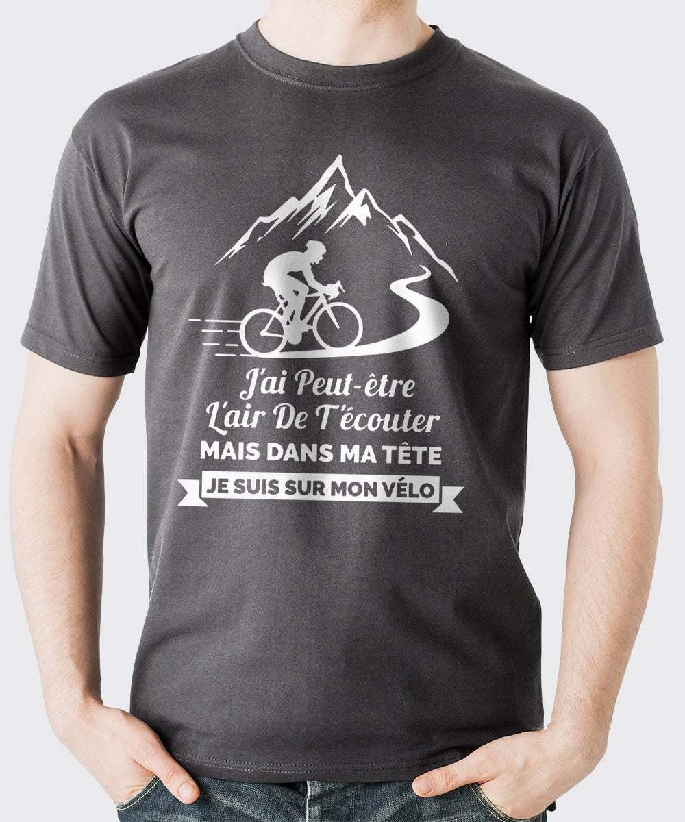 T-shirt cyclisme homme gris motif cycliste blanc grimpant col chaîne montagnes humour cadeau cycliste club