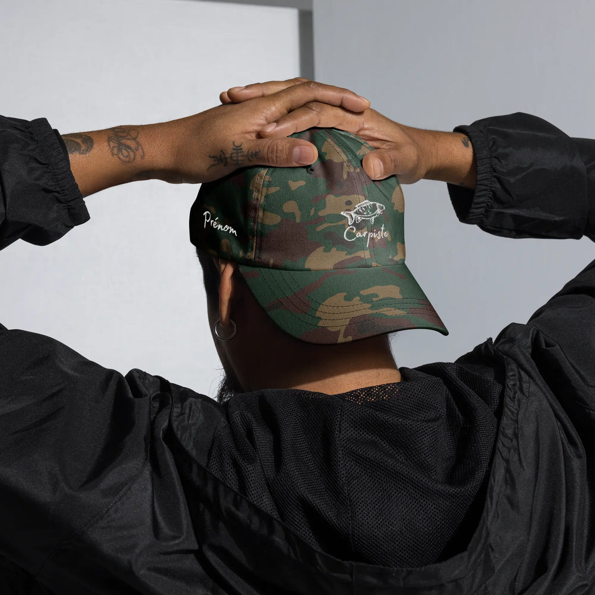 Casquette camouflage forêt brodée personnalisable, vue avant complète, support logo association club ou entreprise