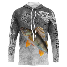 T-shirt anti UV à capuche pêche perche humour, fond gris ardoise avec perche rayée et hameçons stylisés, prénom brodé manche