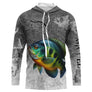 T-shirt anti UV à capuche pêche crapet humour, fond gris ardoise avec sunfish coloré et hameçons stylisés, prénom brodé