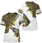 T-shirt all-over pêche brochet camouflage marais vert et brun motif brochet vert moucheté en attaque prénom personnalisé