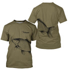 T-shirt pêche carpe personnalisé kaki avec carpe noire dessinée et prénom calligraphié sur la poitrine