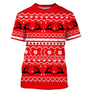 Pull Noël rouge cerf jacquard scandinave avec silhouettes cerfs bondissants alignés et flocons étoilés blancs