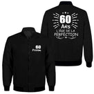 Veste zippée 60 ans personnalisée noire avec slogan L'âge de la perfection sur la poitrine