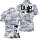 Polo golf homme camouflage gris bleu clair silhouette golfeur swing bas slogan The Golf father typographie cinéma