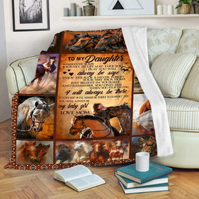 Couverture cheval personnalisée polaire à ma fille avec patchwork de chevaux au galop encadrement marron caramel