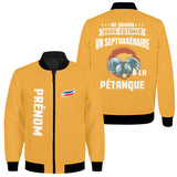 Veste De Sport Pétanque Personnalisée, Ne Jamais Sous Estimer Un Septuagénaire À La Pétanque - CT09092347 - Jaune