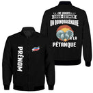 Veste pétanque bomber noir quinquagénaire message ne jamais sous-estimer illustration boules soleil orange tricolore