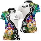 Polo billard blanc noir femme avec billes jeu de la 8 sur table verte et fumée multicolore, prénom personnalisé