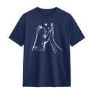 T-shirt chat humain bleu marine avec design patte chat main jointe cœurs et prénoms Mimi Charlie