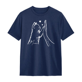 T-shirt chat humain bleu marine avec design patte chat main jointe cœurs et prénoms Mimi Charlie