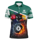 Polo billard vert et blanc homme avec boule 8 entre eau et feu, triangle de billes sur tapis vert, prénom personnalisé