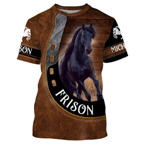 T-shirt cheval Frison personnalisé all-over effet cuir brun avec frison noir au galop et fer à cheval