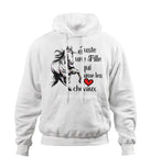 Sweat capuche cheval femme blanc motif cheval cabré encré en noir citation Juste une fille qui aime les chevaux