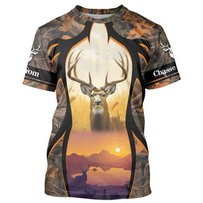 T-shirt chasse cerf à grand bois imposants sur fond camouflage Realtree orange avec paysage de montagnes au coucher du soleil