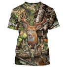 T-shirt chasse cerf camouflage vert avec tête de cerf vivante au regard intense et crâne à bois imposants en bandeau