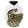 Sweat capuche pêche brochet all-over peau écaillée gris-vert motif brochet vert roux pêcheur prénom personnalisé