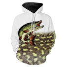 Sweat capuche pêche brochet all-over peau écaillée gris-vert motif brochet vert roux pêcheur prénom personnalisé