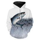 T-shirt pêche saumon all-over peau argentée écaillée motif saumon en remontée moucheur prénom personnalisé