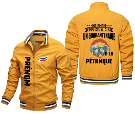 Veste De Sport Pétanque Personnalisée, Ne Jamais Sous Estimer Un Quarantenaire À La Pétanque - CT09092344 Jaune