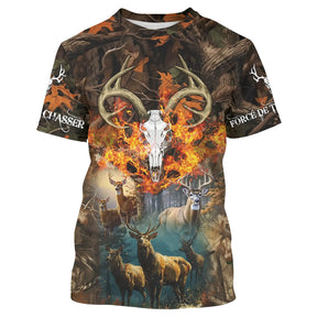 T-shirt chasse cerf humour camouflage automne avec crâne de cerf en flammes et slogan Né pour chasser forcé de travailler