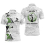Polo golf homme blanc camouflage géométrique vert épaule médaillon Ben Hogan citation coup le plus important