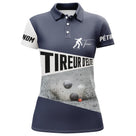 Polo pétanque bleu marine vue dos message tireur élite silhouette joueur en plein tir boules