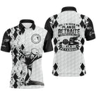 Polo pétanque personnalisé blanc noir argyle avec silhouette bouliste et lettrage Plan de retraite Pétanque, prénom
