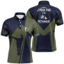 Polo pétanque bleu marine et vert kaki silhouette tireur en lancer message j'peux pas j'ai pétanque PRÉNOM personnalisé