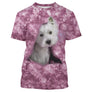 T-shirt chien Westie rose tie-dye avec West Highland Terrier blanc et bandeau vert, all-over 3D photoréaliste