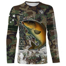 T-shirt manches longues pêche carpe all-over camouflage forêt motif carpe miroir dorée prénom personnalisé