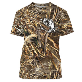 T-shirt all-over pêche bar au leurre camouflage roseau motif loup mer attaque leurre souple, vue de face