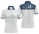 Polo golf homme blanc texture balle col bleu marine inserts épaules tracé battement cœur ECG silhouette golfeur swing