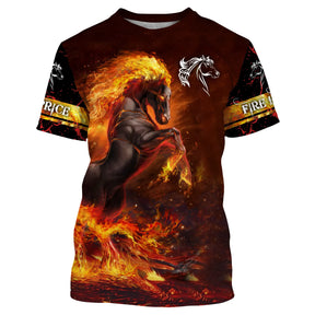 T-shirt cheval de feu personnalisé all-over avec cheval cabré entouré de flammes rouge et orange ardentes