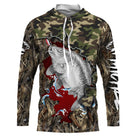 T-shirt anti-UV capuche pêche carpe camouflage forêt drapeau suisse carpe miroir en gros plan