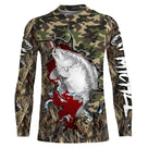 Sweat capuche all-over pêche carpe camouflage et drapeau suisse lettrage manches