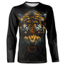 T-shirt all-over noir unisexe avec tigre d'or au regard intense, esprit du prédateur sauvage
