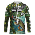 Sweat UV à capuche pêche brochet peau passion multicolore camouflage écailles prénom personnalisé, vue de face