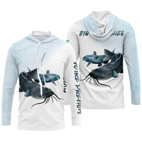 Tenue de pêche silure personnalisée hoodie capuche bleu pâle et blanc avec silures Big Heads