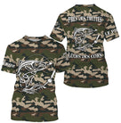 Sweat capuche pêche truite all-over camouflage forêt motif truite noire encrée prénom personnalisé moucheur écologique