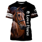 T-shirt cheval bai all-over fond noir motif cheval bai expressif gros plan slogan Love Horse prénom personnalisé