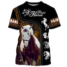 T-shirt cheval Paint Horse all-over fond noir motif Paint Horse blanc alezan gros plan bordures dorées prénom personnalisé