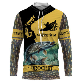 Maillot anti-UV à capuche pêche brochet noir et jaune avec motif brochet doré bondissant et silhouette pêcheur