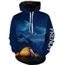 T-shirt variante manches longues all-over aventure nocturne ciel étoilé et tente orange, prénom p