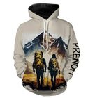 T-shirt variante all-over duo de randonneurs en montagne avec sacs à dos, prénom personnalisé